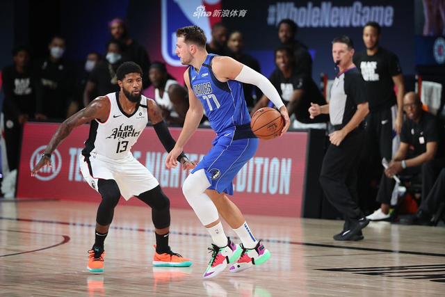 以其独特的 以其独特的