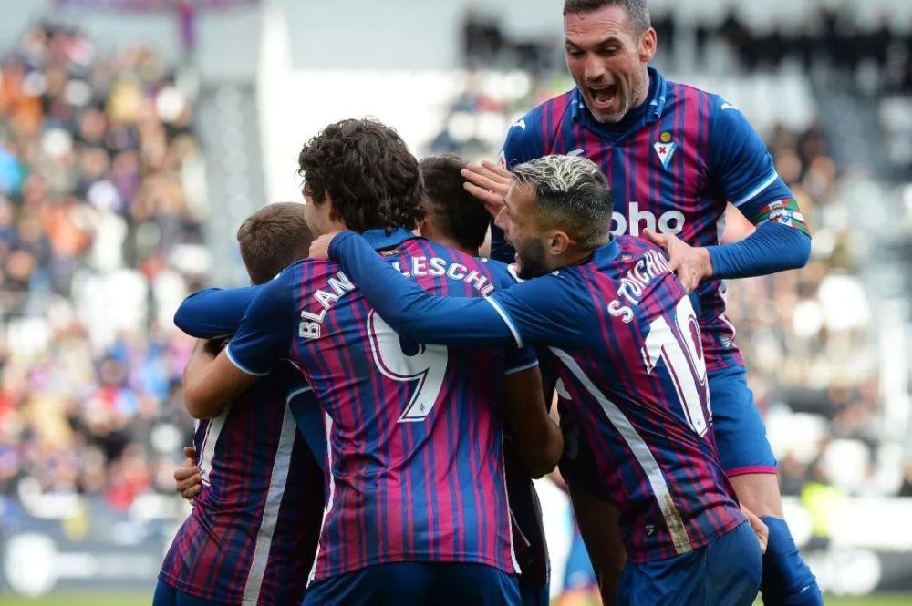 力的年轻球 力的年轻球