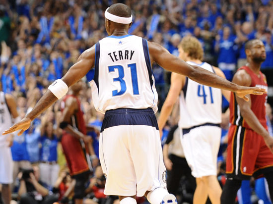 对国脚竞争 对国脚竞争